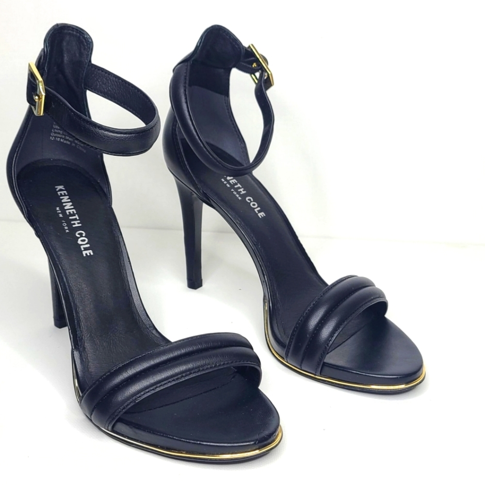 Kenneth Cole Black and Gold Sandal (Size 8M)